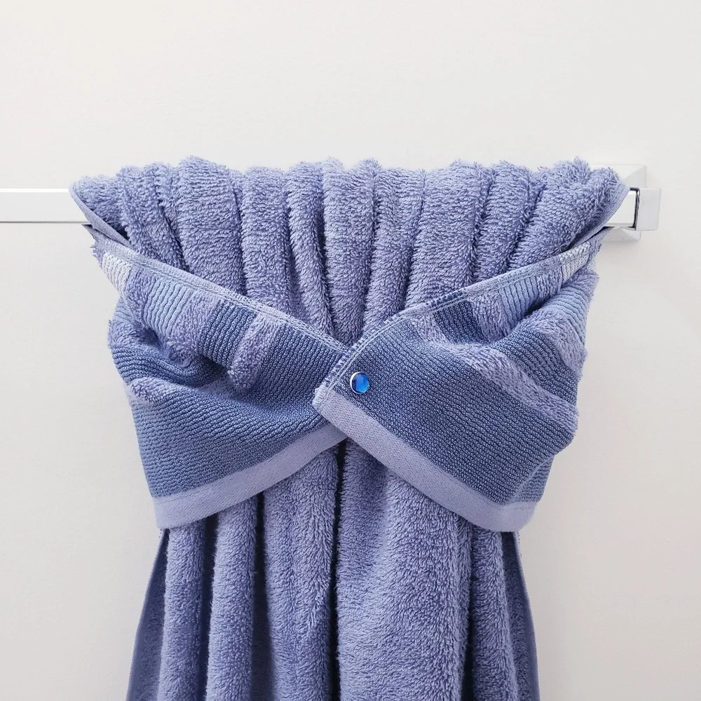#0972-B New! Blue Hang'N'Snap Bath Towel 27x52 🤍BLUE JEWEL Snap